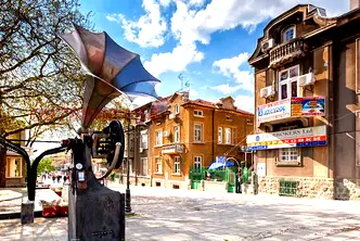 Етаж от къща в Бургас, Център