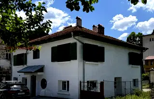 Етаж от къща в Смолян, Чепеларе