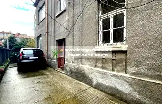 Етаж от къща в Хасково, Училищни