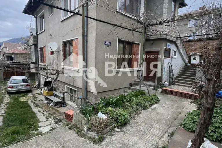 Floor of House in Oblast Plovdiv, Karlovo