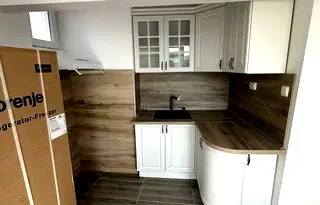 Етаж от къща в Кърджали, Студен кладенец