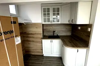 Етаж от къща в Кърджали, Студен кладенец