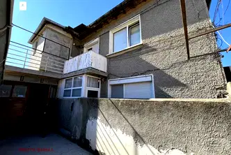 Етаж от къща в Шумен, Нови пазар