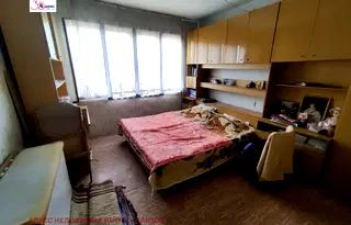 Етаж от къща в Пазарджик, Център