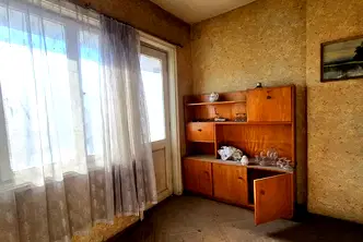 Етаж от къща в Пазарджик, Изток