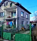 Етаж от къща в Перник, Църква