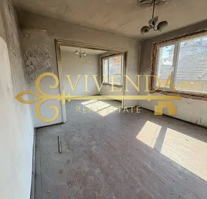 Photo 5 — Floor of House in Pleven, Shirok Centyr