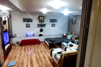 Етаж от къща в Пловдив, Кючук Париж
