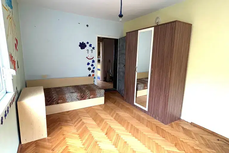 Floor of House in Ruse, Drujba 2