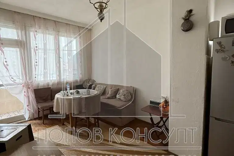 Floor of House in Plovdiv, Branipole