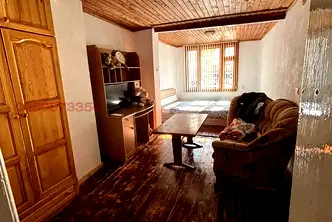 Етаж от къща в София, Самоков