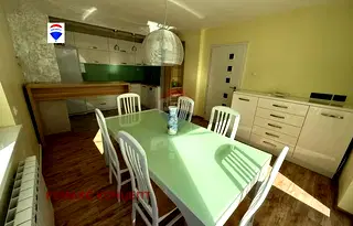 Етаж от къща в Шумен, Център