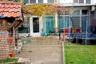Етаж от къща в Сливен, Ново село