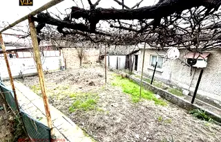 Етаж от къща във Варна, Аспарухово