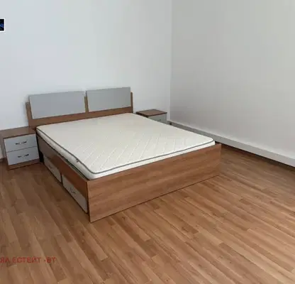 Photo 4 — Floor of House in Veliko Tyrnovo, Centyr