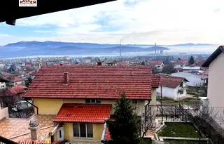 Етаж от къща във Враца, Медковец