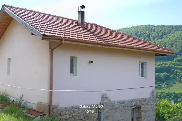 Къща в София, Гара Бов