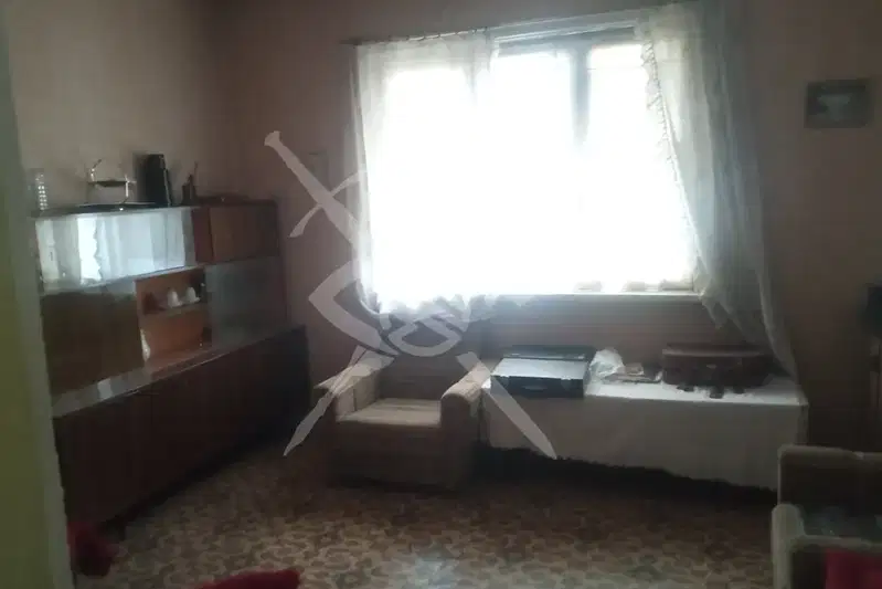 Къща в Бургас, Айтос