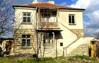 Къща в Бургас, Айтос