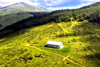 Къща в Ловеч, Априлци