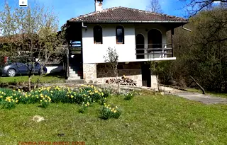 Къща в Ловеч, Априлци