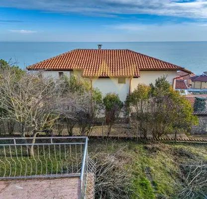 Photo 2 — House in Oblast Dobrich, Balchik