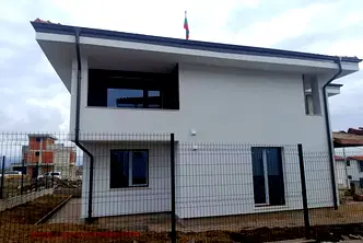 Къща в София, Божурище