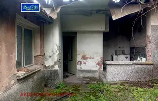 Къща във Велико Търново, Дебелец