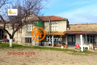 Къща във Варна, Девня