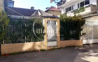 Къща в Добрич, Център