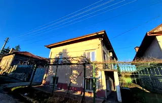 Къща в Плевен, Долни Дъбник