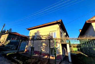 Къща в Плевен, Долни Дъбник