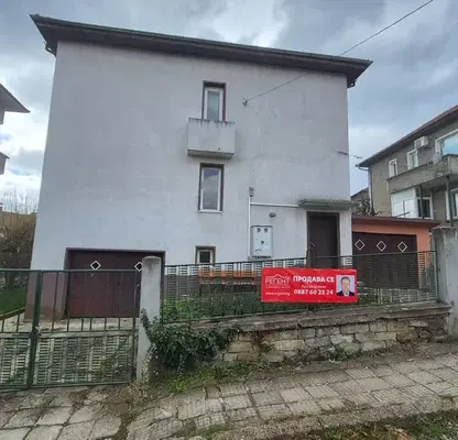 Photo 3 — House in Gabrovo, Centyr