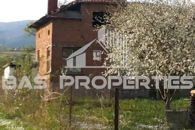 House in област София, Godech