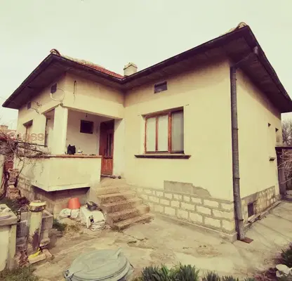 Photo 2 — House in Oblast Pleven, Levski