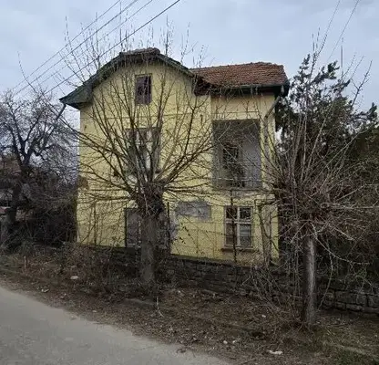 Photo 2 — House in Oblast Lovech, Lukovit