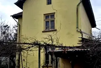 Къща в Ловеч, Луковит