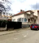 Къща в Бургас, Обзор