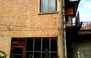 Къща във Велико Търново, Павликени