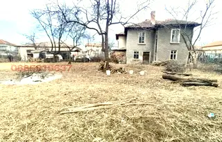 Къща в Перник, Църква