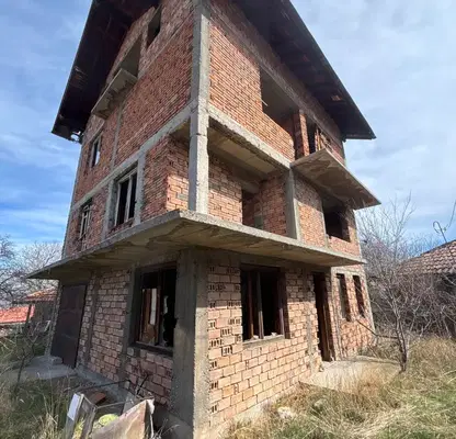 Снимка 2 — Къща в Перник, Калкас