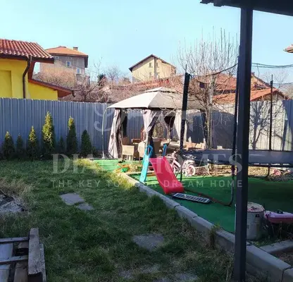 Photo 5 — House in Pernik, Kamenina