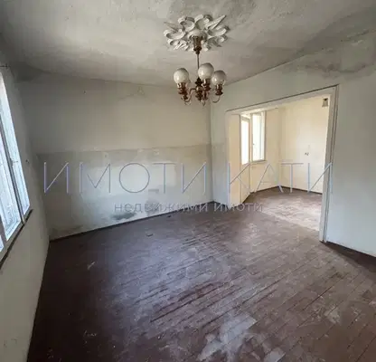 Photo 5 — House in Pernik, Ralica