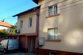 Къща в Плевен, Сторгозия