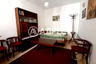 Къща в Пловдив, Център