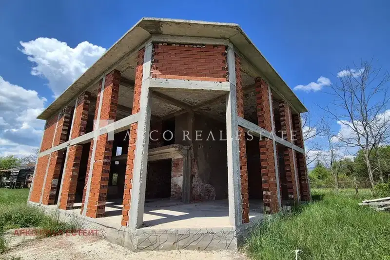 House in Oblast Pernik, Radomir