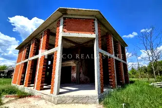 Къща в Перник, Радомир