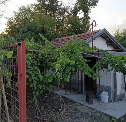 Снимка 2 — Къща в Стара Загора, с. Арнаутито