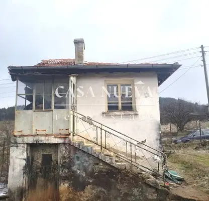 Снимка 4 — Къща в Перник, с. Бабица