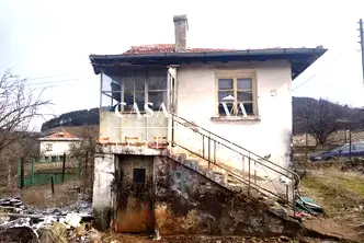 Къща в Перник, с. Бабица